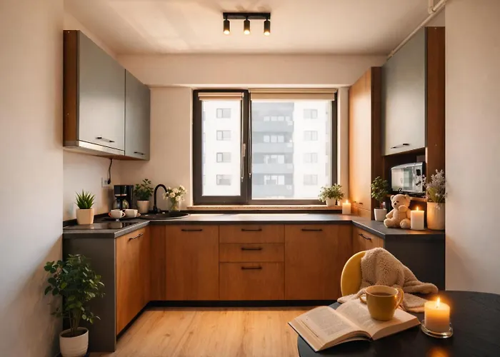 Stylish Modern With Colorful Touches At Ivory 公寓 *